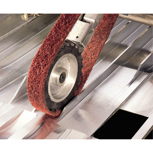 Courroies de traitement des surfaces Scotch-Brite We Share Industrial Supply