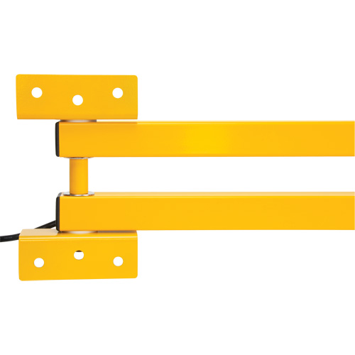 Bras verrouillables double 180 avec deux r&eacute;ceptacles We Share Industrial Supply