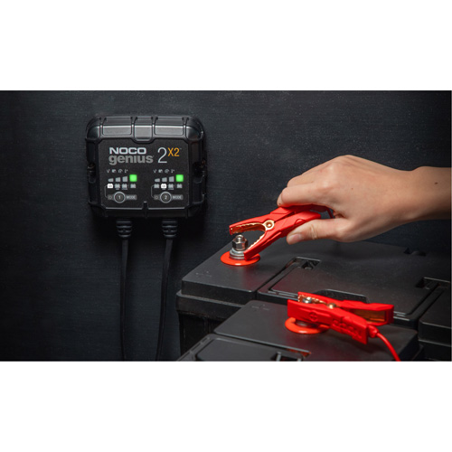 Chargeur de batterie 2 sorties de 4 A Genius 2X2 We Share Industrial Supply