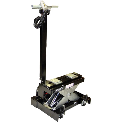 Cric de service de plancher, 12 tonne(s) Capacit&eacute;, 7-1/2" Abaiss&eacute;e, 15-3/4" &eacute;lev&eacute;e, Air comprim&eacute;/hydraulique We Share Industrial Supply