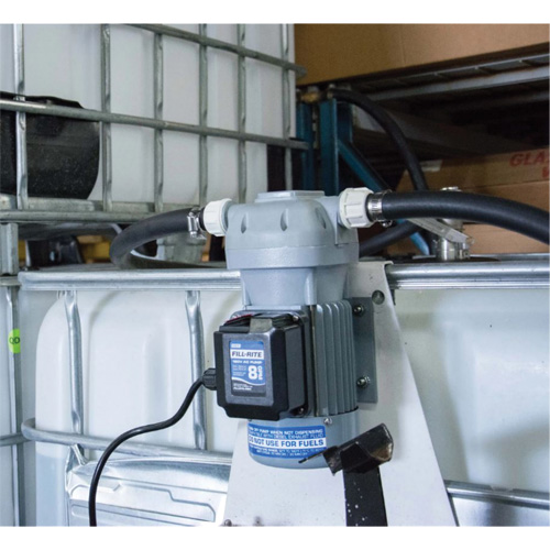 Pompe de transfert de fluide d'&eacute;chappement diesel (DEF) 115 V CA avec support pour cuve GRV et pistolet We Share Industrial Supply