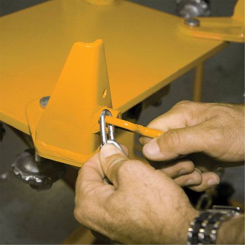 Cric de transmission Yellow Jackit, Cap. de levage 2,2 tonnes We Share Industrial Supply