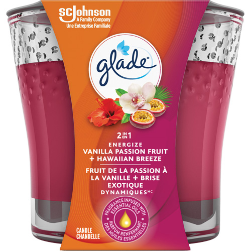 Chandelle 2-en-1 Glade, Brise exotique et fruit de la passion &agrave; la vanille We Share Industrial Supply