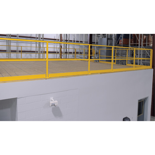 Barri&egrave;re de s&eacute;curit&eacute; pour mezzanine, 68-1/2" lo x 42" ha, 80-1/16" &eacute;lev&eacute;e, Jaune We Share Industrial Supply