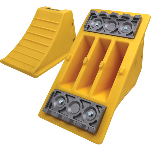 Cale-roue pour &eacute;quipement lourd de 40 tonnes avec crampons en aluminium, Ur&eacute;thane, Jaune We Share Industrial Supply