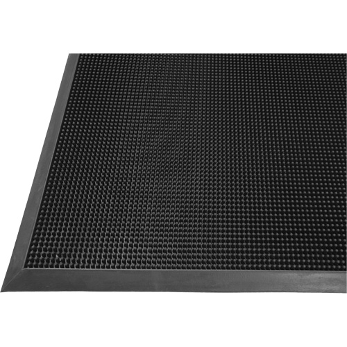 Tapis Gritstop Fingermat, Caoutchouc, Grattoir Type, Motif Textur&eacute;, 2-2/3" x 3-3/4", Noir We Share Industrial Supply
