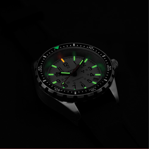 Montre automatique moyenne pour plongeur &eacute;dition arctique, Num&eacute;rique, &agrave; piles, 36 mm, Noir We Share Industrial Supply