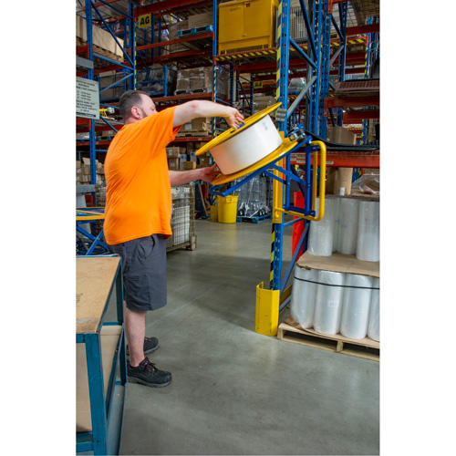 Distributeur de feuillards, Feuillard Polyester/Acier/Polypropyl&egrave;ne, Dia de noyau 16"/8", largeur de rouleau 3"/8"/6" We Share Industrial Supply