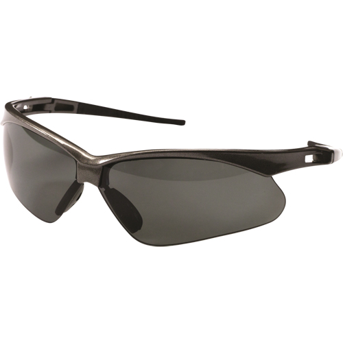 Lunettes de s&eacute;curit&eacute; Nemesis de Kleenguard, Lentille Fum&eacute;e/Grise/fum&eacute;e, Polaris&eacute;, ANSI Z87+ We Share Industrial Supply