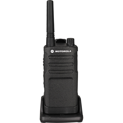 Radio bidirectionnelle commerciale s&eacute;rie RMU, Bande UHF, 4 canaux, Port&eacute;e 250 000 pi² We Share Industrial Supply
