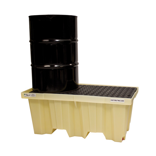 Palettes Poly-Spillpallet emboîtables avec drain pour 2 barils, Capacit&eacute; de d&eacute;versement 66 gal. US, 51" x 26" x 21" We Share Industrial Supply
