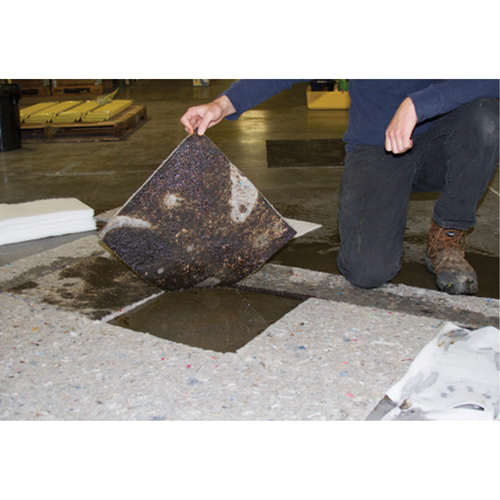 Spilltration Husky Pads, Oil Only, 16" x 16", 17.2 gal. Absorbancy We Share Industrial Supply