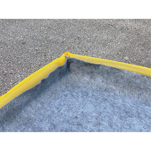 Tampon Ultra-Filter grand, Capacit&eacute; 3,3 gal. US, 5' la x 4' lo x 3" h, Paroi en mousse We Share Industrial Supply