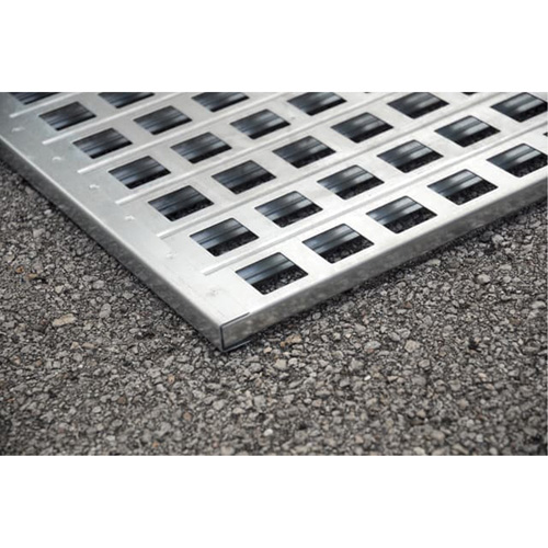 Ultra-Spill Pallet en acier, 4 barils, Capacit&eacute; de d&eacute;versement 68 gal. US, 49,1" x 47,1" x 10,9" We Share Industrial Supply