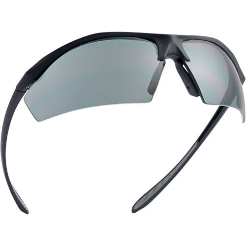 Lunettes de s&eacute;curit&eacute; &agrave; protection balistique Sentinel, Lentille Fum&eacute;e, Antibu&eacute;e/Anti-&eacute;gratignures/Polaris&eacute;, ANSI Z87+ We Share Industrial Supply