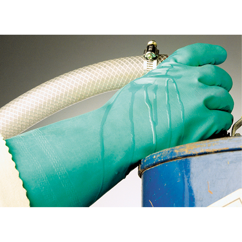 Gants &agrave; prise emboss&eacute;e &agrave; motif en Z StanSolv, Taille Moyen/8, 14" lo, Nitrile, Doublure en Interlock, 11 mils We Share Industrial Supply