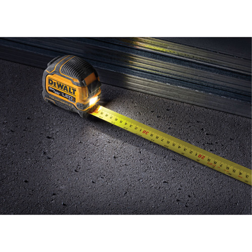 Ruban &agrave; mesurer TOUGHSERIES &agrave; lampe, 26'/8 m, Marques de goujon Imp&eacute;rial & m&eacute;trique We Share Industrial Supply
