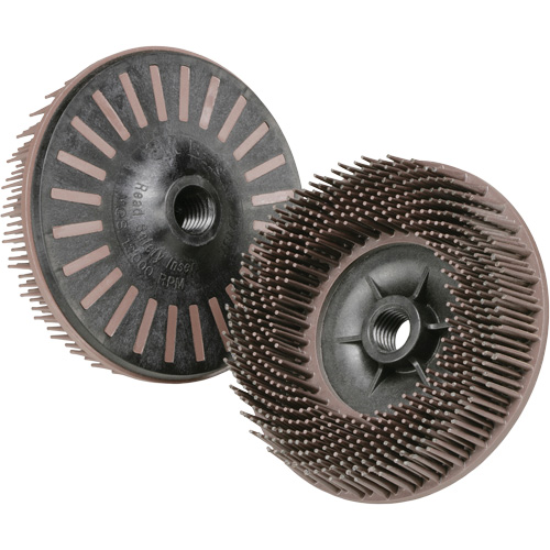 Disques radiaux bristle pour meuleuses angulaires Scotch-Brite, C&eacute;ramique, Grain 36, 4-1/2" dia. We Share Industrial Supply