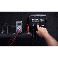 Chargeur de batterie embarqu&eacute; &agrave; 2 sorties de 20 amp&egrave;res GenPro10X2 Genius We Share Industrial Supply