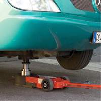 3-Stage Jack, 17 Ton(s)/33 Ton(s)/66 Ton(s), Air Hydraulic We Share Industrial Supply