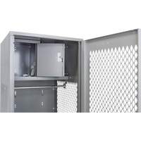 Casier pour &eacute;quipement avec porte, Acier, 24" la x 18" p x 72" h, Gris We Share Industrial Supply