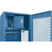 Casier pour &eacute;quipement avec porte, Acier, 24" la x 18" p x 72" h, Bleu fonc&eacute; We Share Industrial Supply