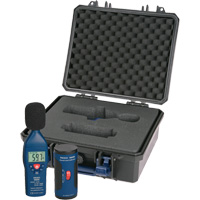 Ensemble de sonom&egrave;tre et calibrateur, Gamme de mesure 30 - 130 dB We Share Industrial Supply