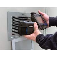 Cam&eacute;ra d'imagerie thermique T1010 HD avec objectif de 12°, 800 x 480 pixels, -40° - 650°C (-40° - 1202°F), 25 mK We Share Industrial Supply