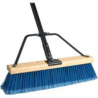 Balai-brosse &agrave; manche renforc&eacute; Ryno, 36", Fin, Soies PVC We Share Industrial Supply