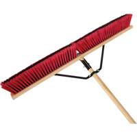 Balai-brosse &agrave; manche renforc&eacute;, 36", Moyen, Soies PVC We Share Industrial Supply