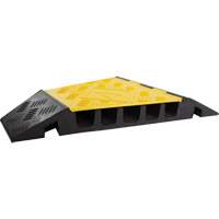Protecteur de c&acirc;ble tourne-&agrave;-gauche robuste Powerhouse, 5 canaux, 12" lo x 19,75" la x 2,25" h We Share Industrial Supply