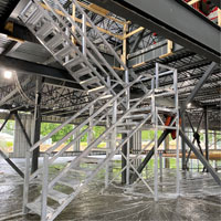 Escalier Smartstairs t&eacute;lescopique &agrave; 3-5 marches en aluminium We Share Industrial Supply