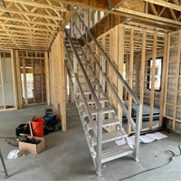 Escalier Smartstairs t&eacute;lescopique &agrave; 3-5 marches en aluminium We Share Industrial Supply