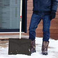 Pelle &agrave; neige Nordic, Lame Polypropyl&egrave;ne, Largueur 17-3/4", Manche Prise en D We Share Industrial Supply