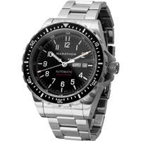 Tr&egrave;s grande montre automatique avec jour/date avec bracelet en acier inoxydable, Num&eacute;rique, &agrave; piles, 46 mm, Argent We Share Industrial Supply