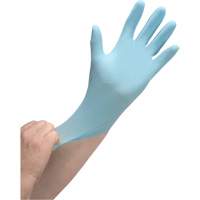 Gants jetables de calibre m&eacute;dical r&eacute;sistants &agrave; la perforation, Petit, Nitrile, 4,5 mils, Sans poudre, Bleu, Classe 2 We Share Industrial Supply