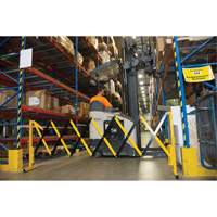 Barri&egrave;re extensible, 37" h x 11' lo, Noir/Jaune We Share Industrial Supply