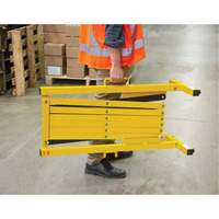 Barri&egrave;re extensible, 37" h x 11' lo, Noir/Jaune We Share Industrial Supply
