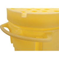 Trousse de lutte contre les d&eacute;versements de premi&egrave;re qualit&eacute;, Universel, Overpack/Baril de r&eacute;cup&eacute;ration, Absorbance de 95 gal. US We Share Industrial Supply