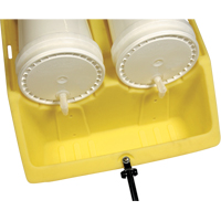 Mini-Racker Mobile Unit, 31" L x 29" W x 15.2" H, 10 US gal. Capacity We Share Industrial Supply