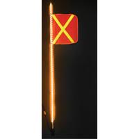 Fanions DEL robustes Safety Whip, Fixation Attelage, Hauteur 6, Orange avec X r&eacute;fl&eacute;chissant We Share Industrial Supply