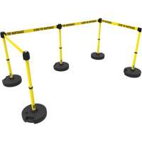 Ensemble de cinq montants pour barri&egrave;re PLUS, Plastique, 42" h, Ruban Jaune, Longueur du ruban 15' We Share Industrial Supply