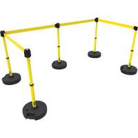 Ensemble de cinq montants pour barri&egrave;re PLUS, Plastique, 42" h, Ruban Jaune, Longueur du ruban 15' We Share Industrial Supply