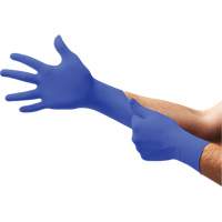 Gants d'examen UF-524 UltraForm, T-petit, Nitrile, 2,4 mils, Sans poudre, Bleu, Classe 2 We Share Industrial Supply