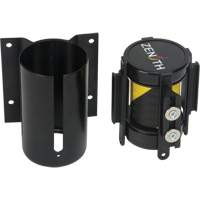 Barri&egrave;re &agrave; fixation murale avec ruban magn&eacute;tique, Acier, Fixation par vis, 7', Ruban Noir et jaune We Share Industrial Supply