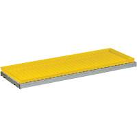 &eacute;tag&egrave;re SpillSlope avec plateau pour armoire de s&eacute;curit&eacute; We Share Industrial Supply