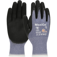 Gants r&eacute;sistants aux coupures dans un milieu de travail huileux ATG MaxiCut, Taille Grand, Calibre 15, Rev&ecirc;tement Nitrile, Enveloppe en Fil technique, ASTM ANSI niveau A3/EN 388 niveau 4/EN 388 niveau C We Share Industrial Supply