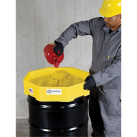 Bung Access Ultra-Drum Funnel avec bec verseur We Share Industrial Supply