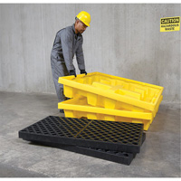 Ultra-Spill Pallet emboitable, 4 barils, Capacit&eacute; de d&eacute;versement 66 gal. US, 51" x 51" x 10" We Share Industrial Supply
