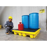 Ultra-Spill Pallet emboitable, 4 barils, Capacit&eacute; de d&eacute;versement 66 gal. US, 51" x 51" x 10" We Share Industrial Supply